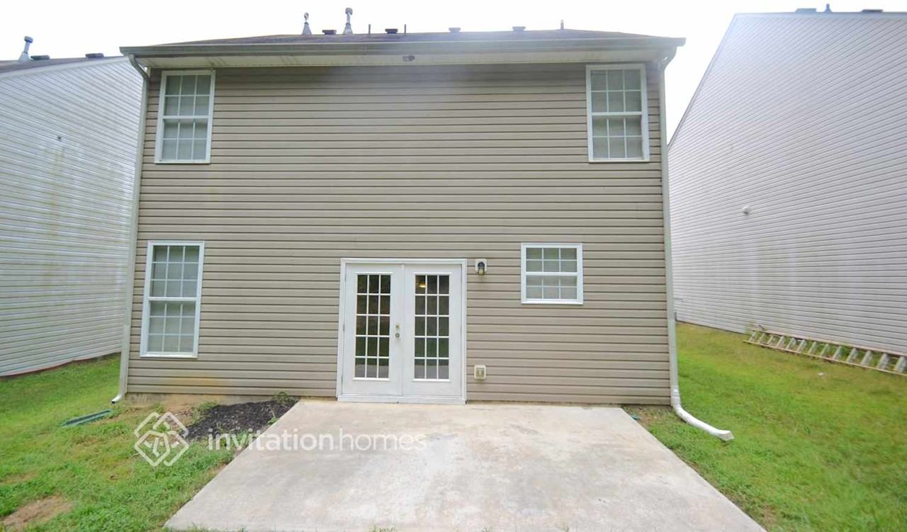 3924 Shenfield Dr - Photo 2 of 3