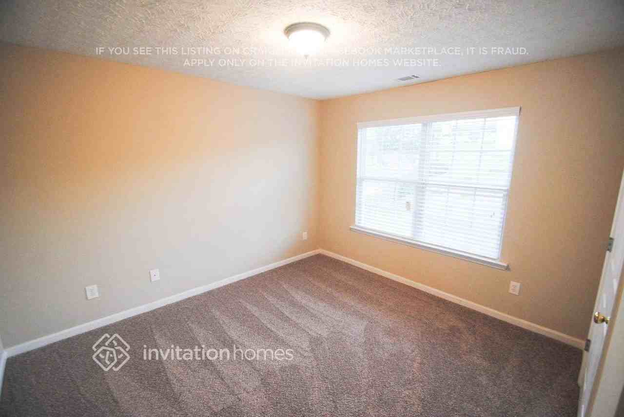 915 Shannon Rd Sw - Photo 7 of 12