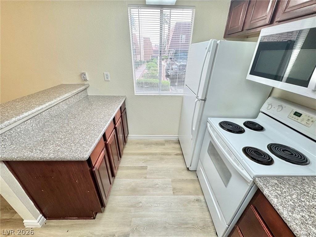 5422 River Glen Dr #377 - Photo 3 of 26