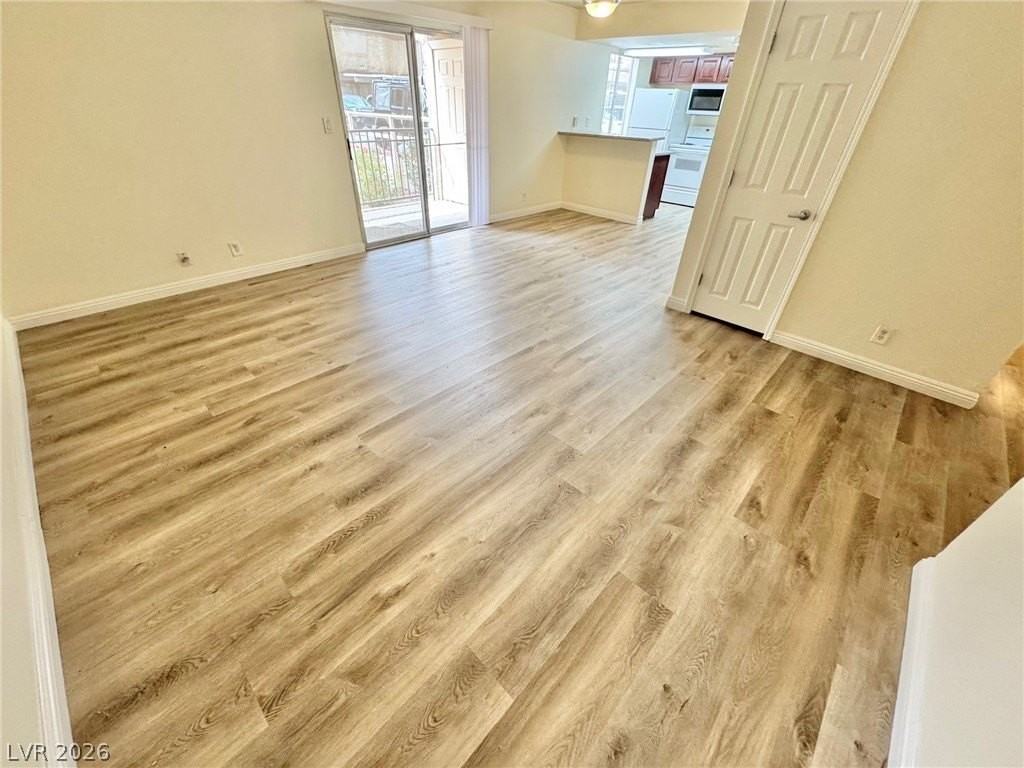 5422 River Glen Dr #377 - Photo 4 of 26