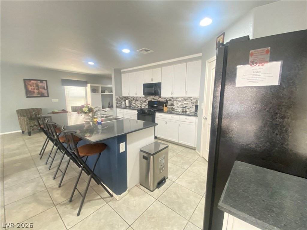 9833 Dryden Ct - Photo 6 of 32