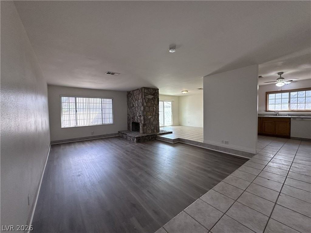 7213 Roe Ct - Photo 4 of 38