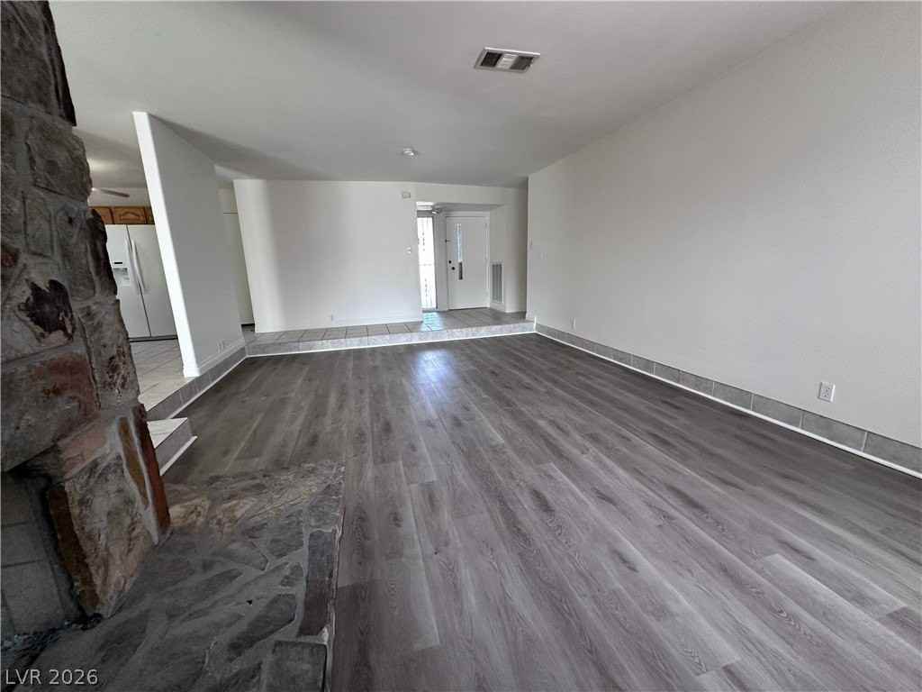 7213 Roe Ct - Photo 7 of 38