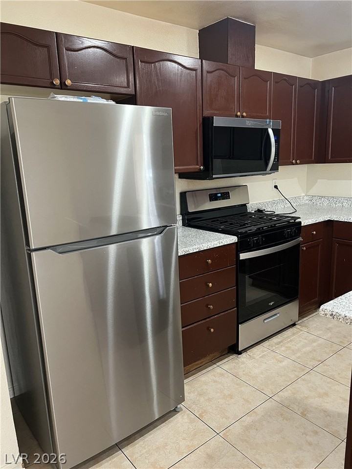 6845 Carrera Dr - Photo 3 of 15