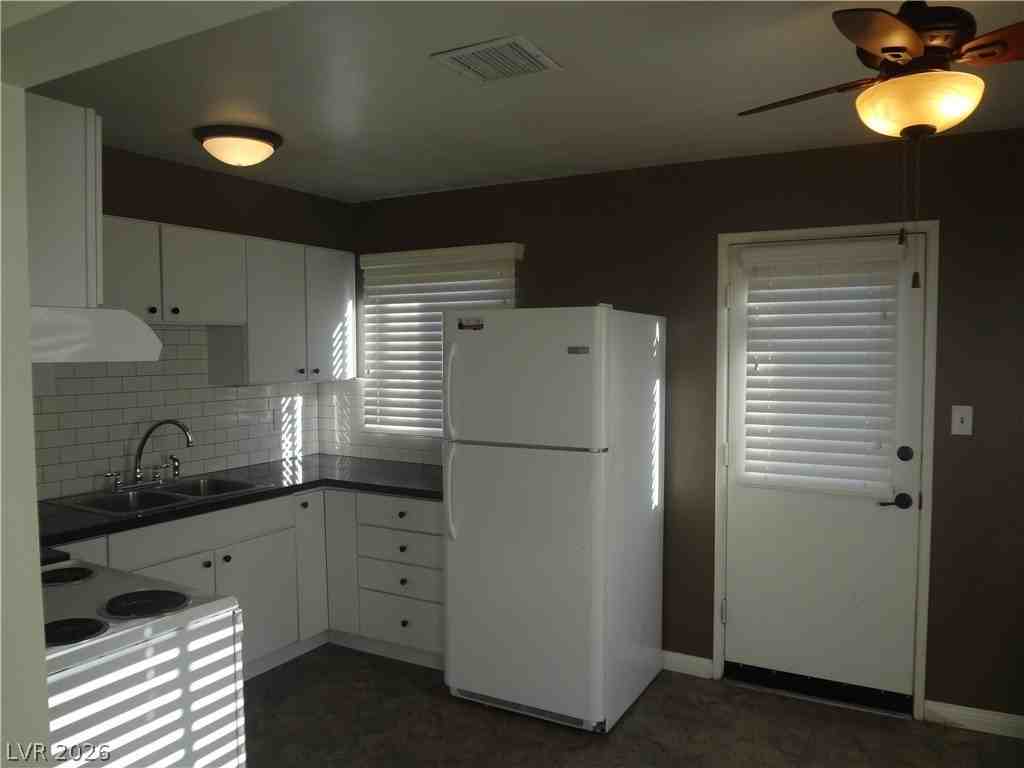 58 Lowery St - Photo 3 of 19