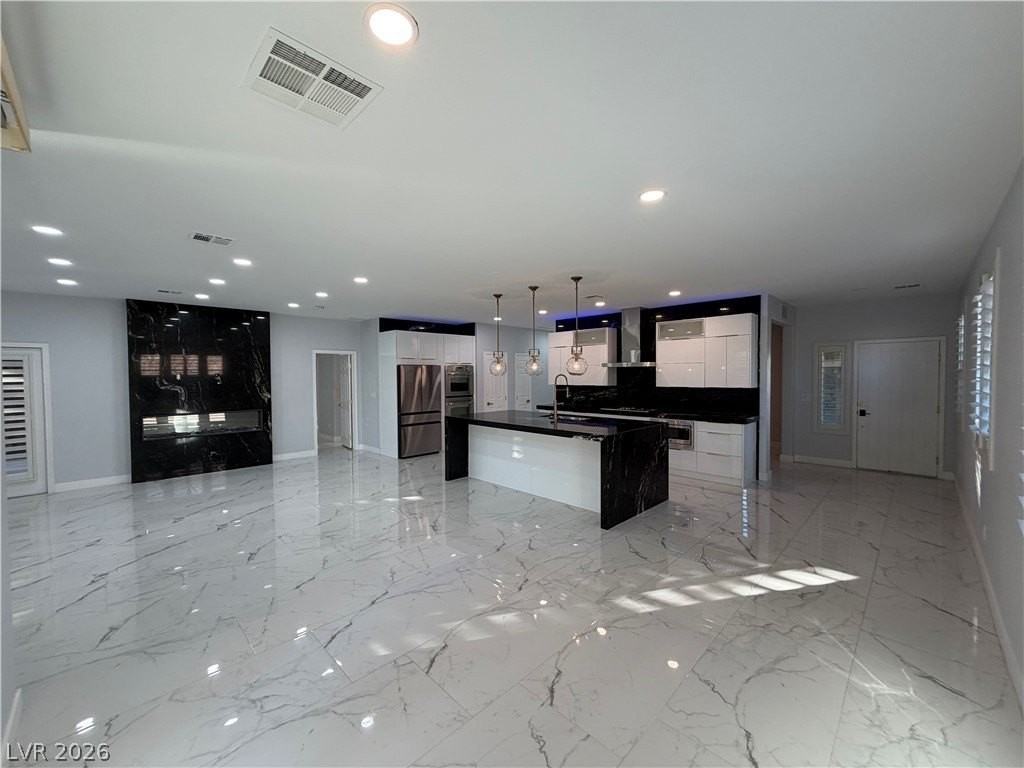 5501 Alden Bend Dr - Photo 4 of 33