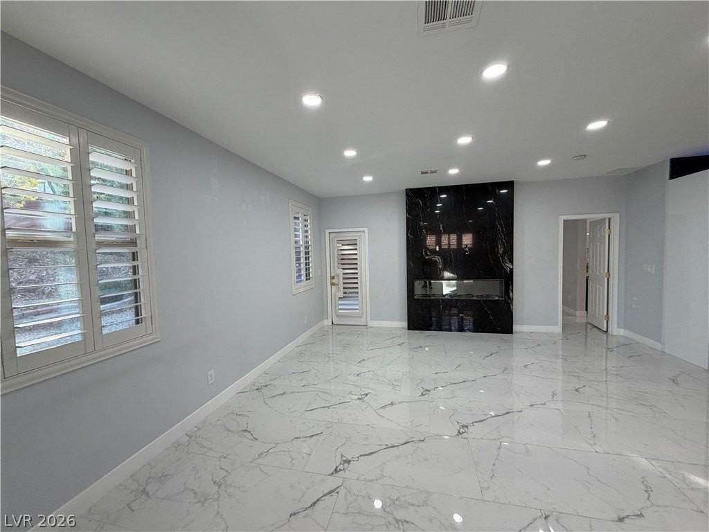 5501 Alden Bend Dr - Photo 6 of 33