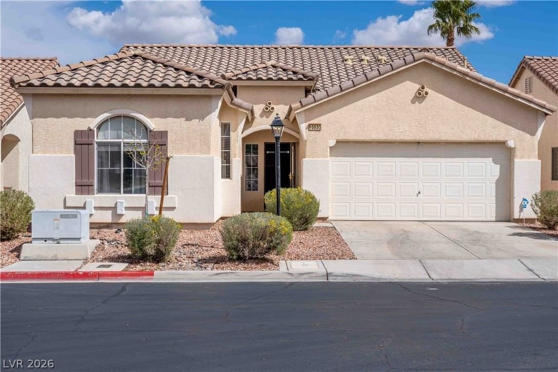 10530 Santerno St - Photo 4 of 28