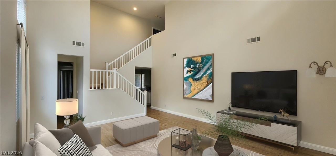 618 Beverly Arbor Ave - Photo 3 of 11