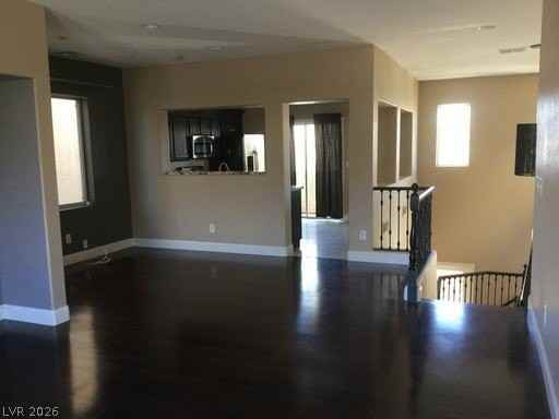 10753 Ackers Dr - Photo 3 of 6