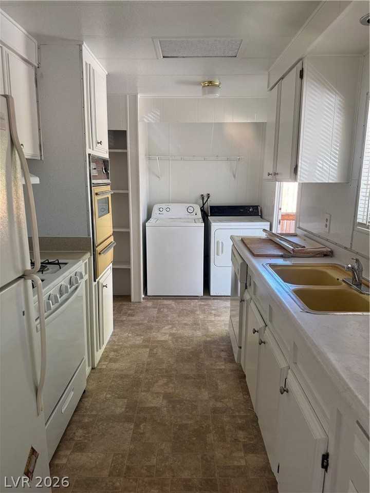 1312 Monterey Dr #0 - Photo 4 of 22