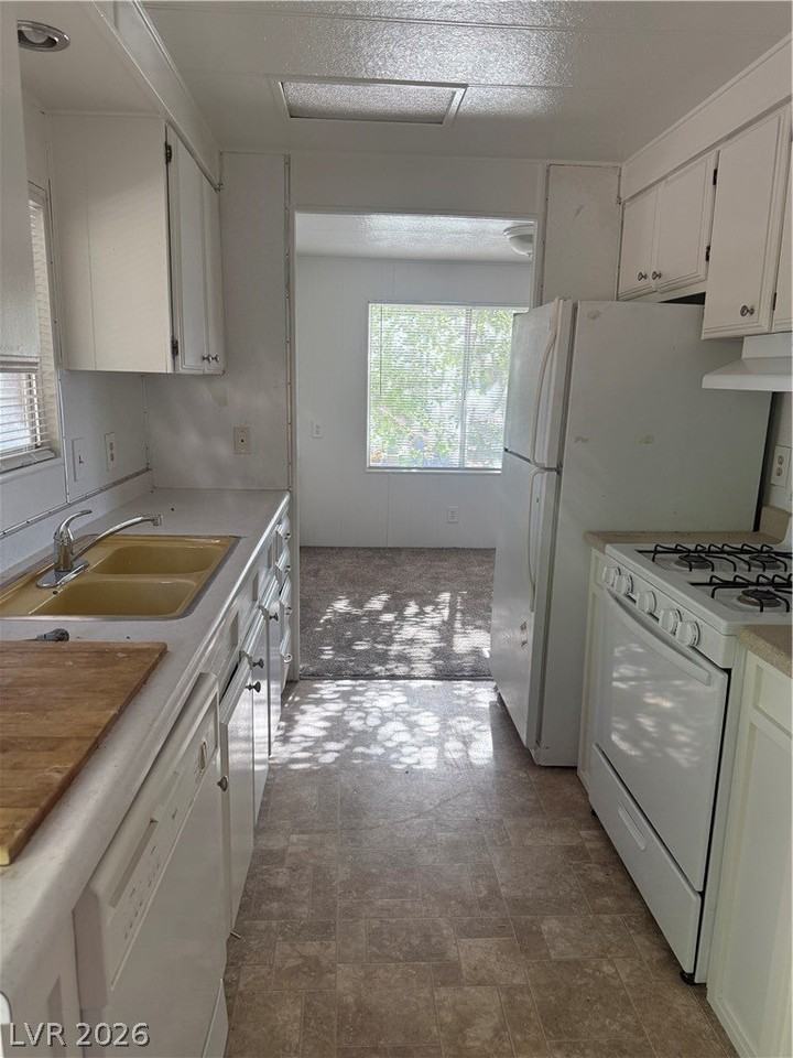 1312 Monterey Dr #0 - Photo 6 of 22