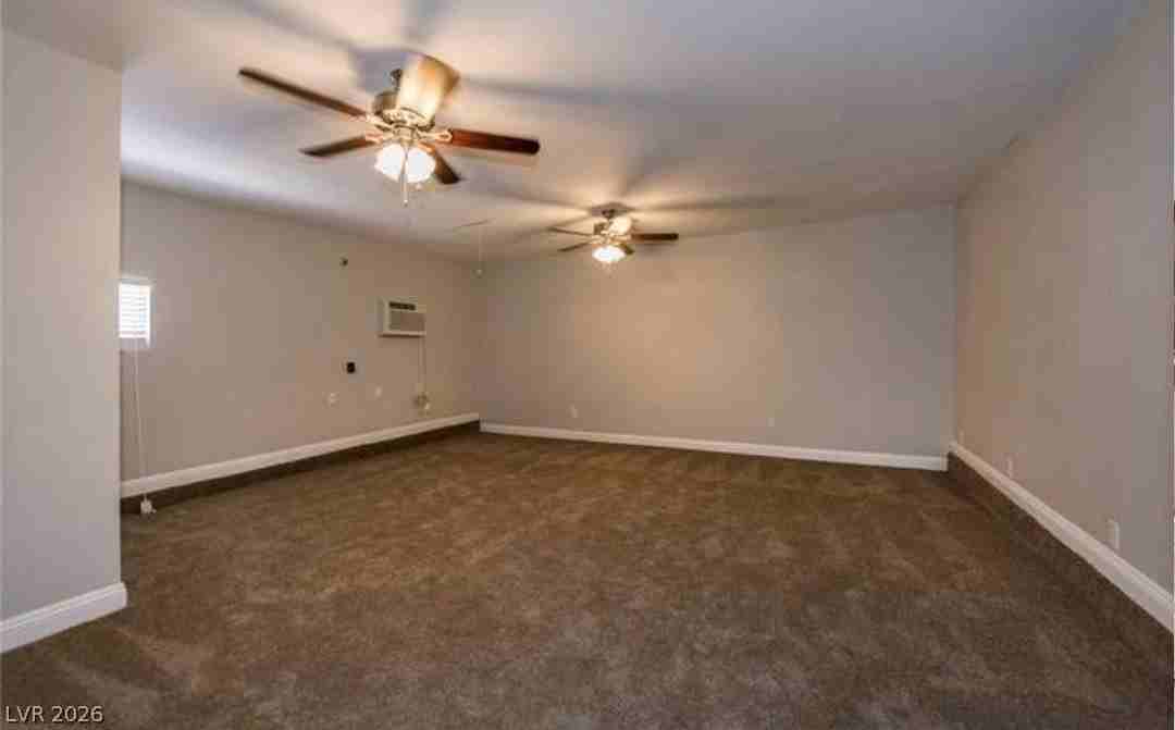 1012 Holliston Cir - Photo 6 of 11