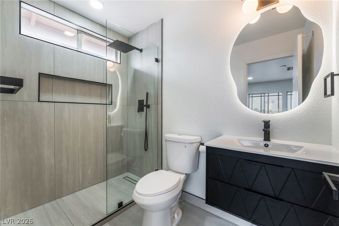 9636 W Gilmore Ave - Photo 3 of 50