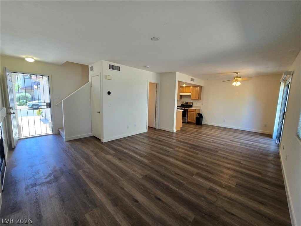 794 Kiska Ave - Photo 5 of 32