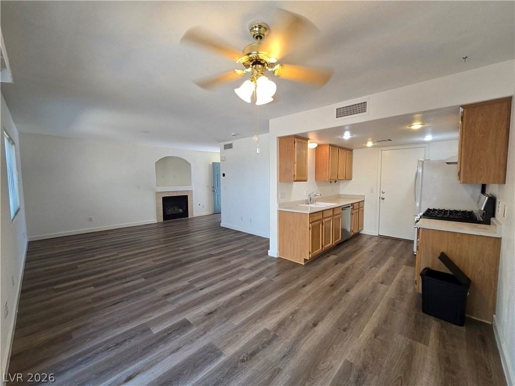 794 Kiska Ave - Photo 6 of 32