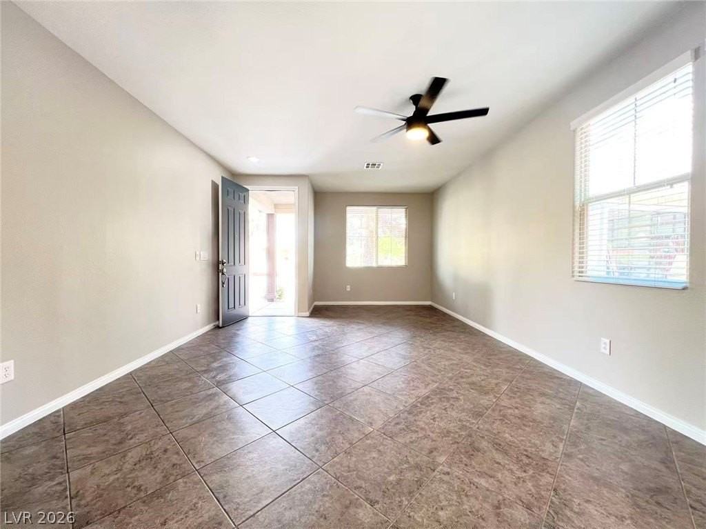 10555 Winter Grass Dr - Photo 4 of 36