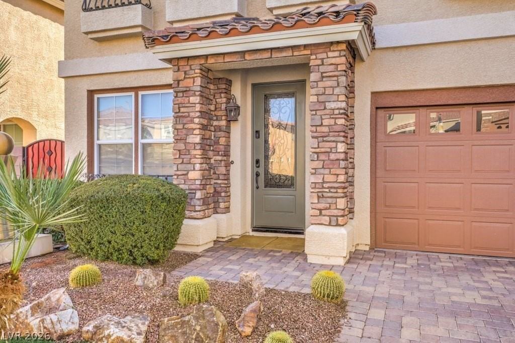 6437 Grand Mayne Ct - Photo 4 of 40