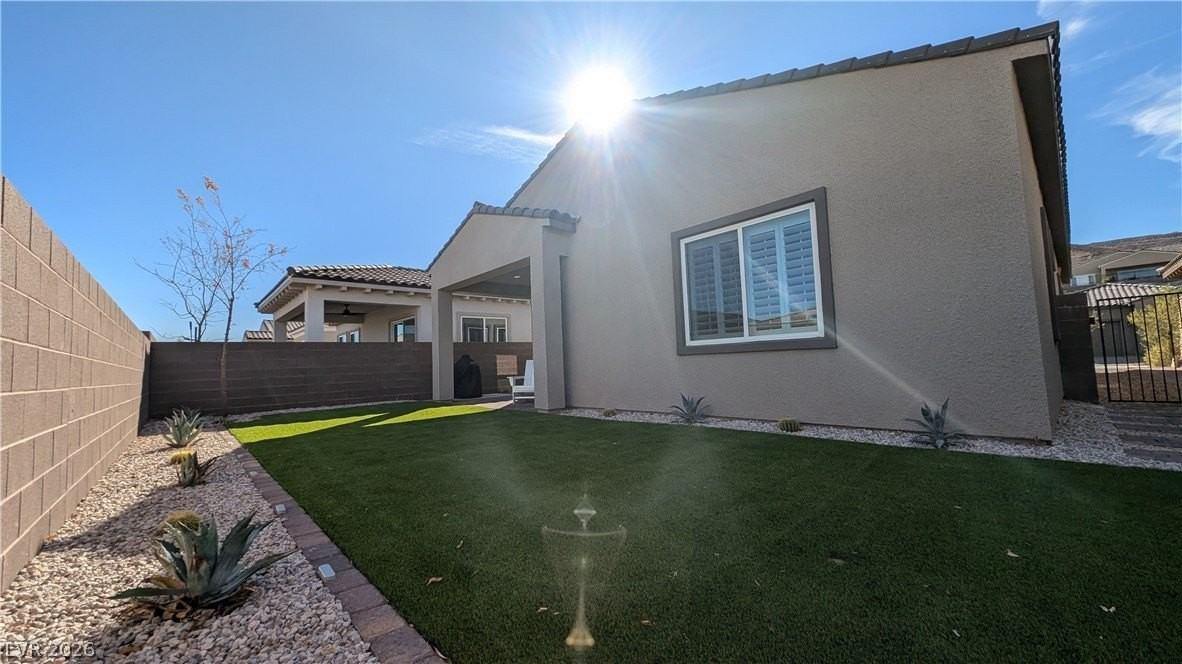 116 Ibiza Lake Dr - Photo 2 of 21