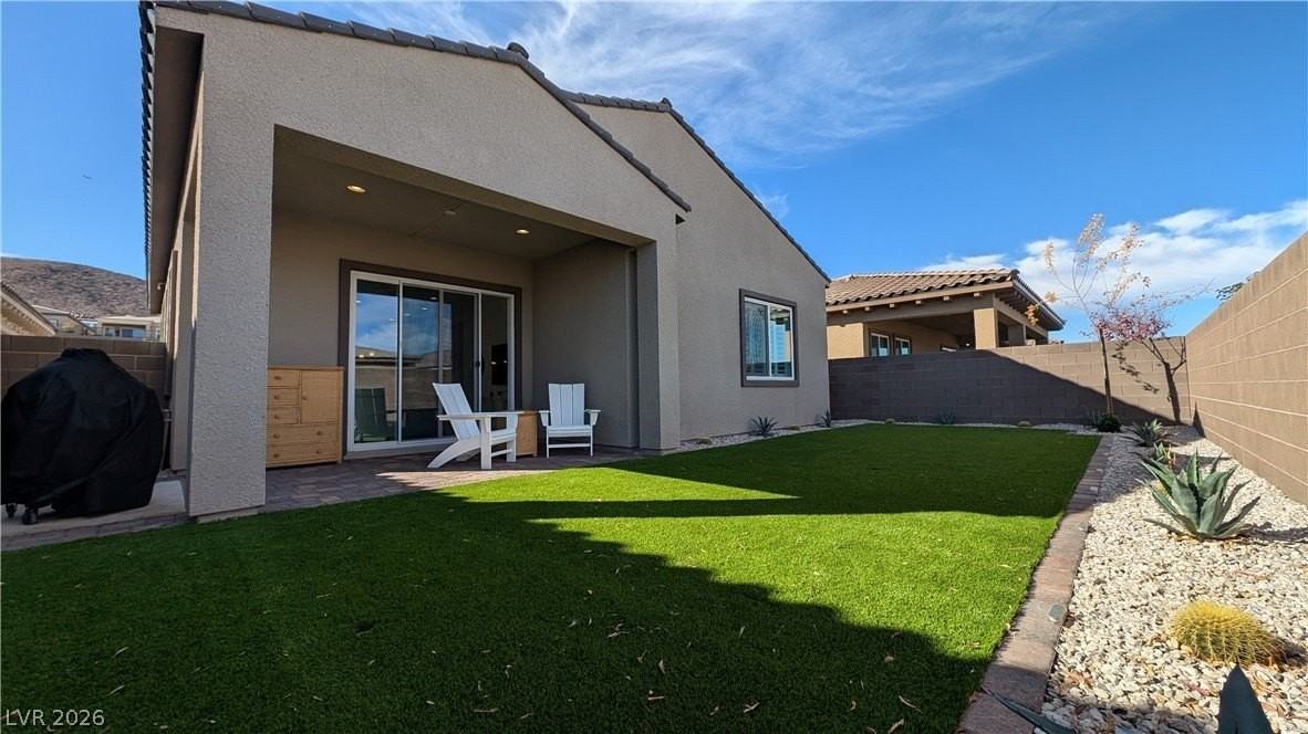 116 Ibiza Lake Dr - Photo 4 of 21