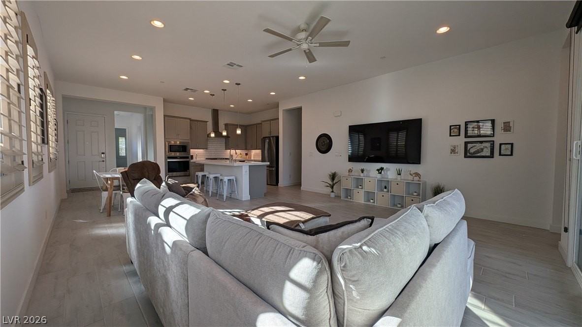 116 Ibiza Lake Dr - Photo 5 of 21