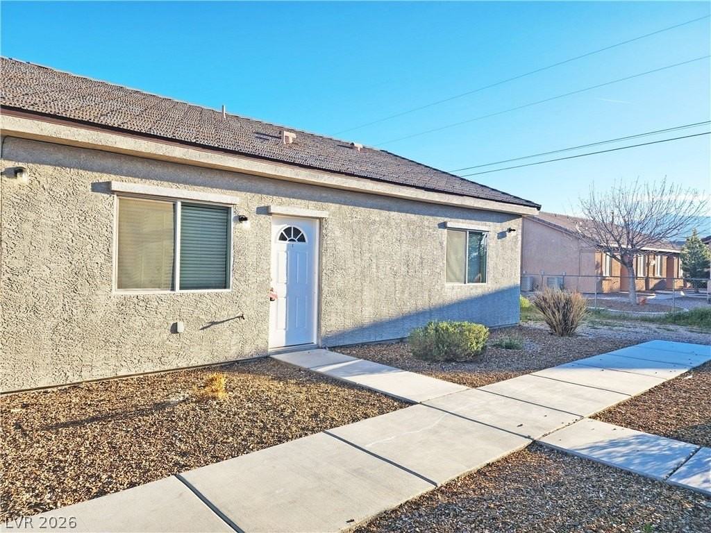 1121 Sixshooter Ave #2 - Photo 3 of 28