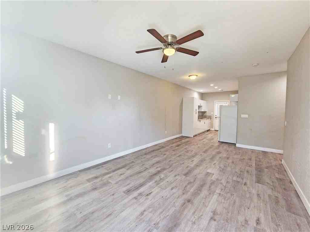 1121 Sixshooter Ave #2 - Photo 4 of 28
