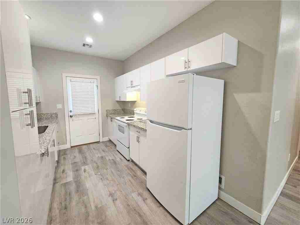 1121 Sixshooter Ave #2 - Photo 7 of 28
