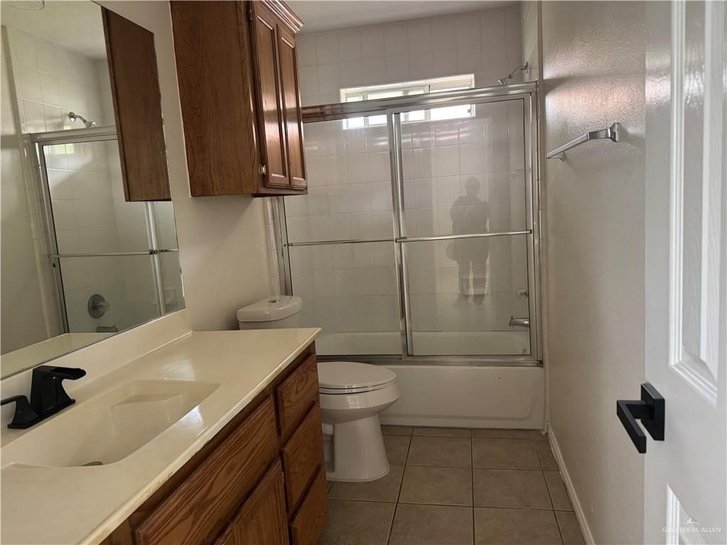 512 E Upas Ave #1 - Photo 7 of 13