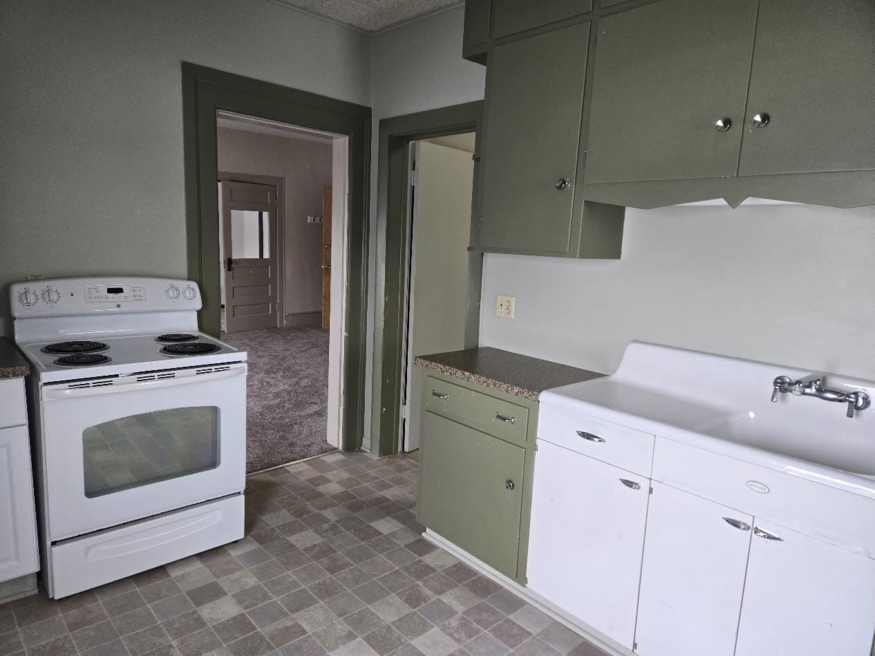 135 W Michigan Ave - Photo 7 of 12