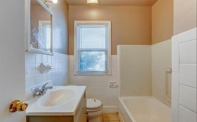 14694 Jacob Ave - Photo 6 of 8