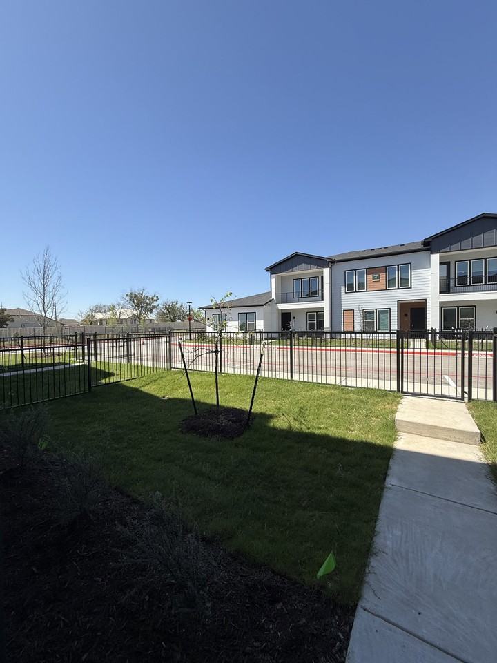 8030 County Road 110 - Photo 5 of 8