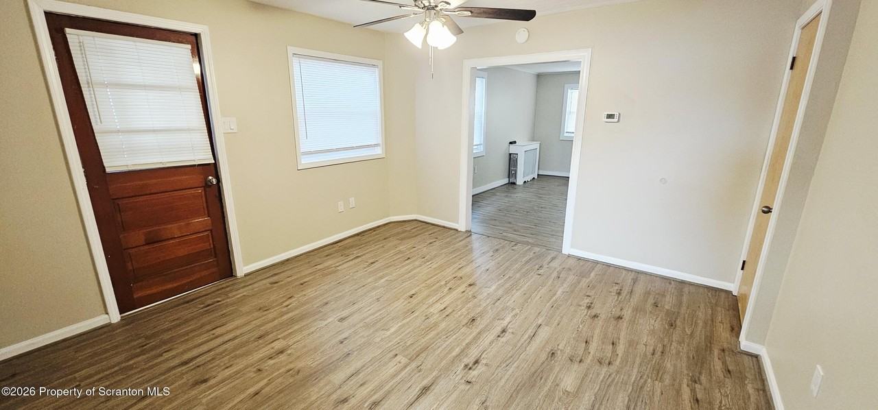 304 Vine St - Photo 6 of 21