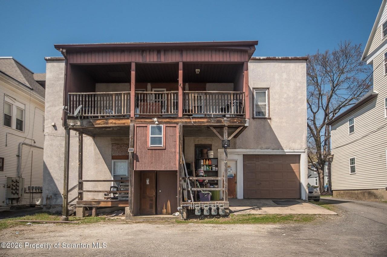 1827 Main St 2nd Fl - Photo 3 of 28