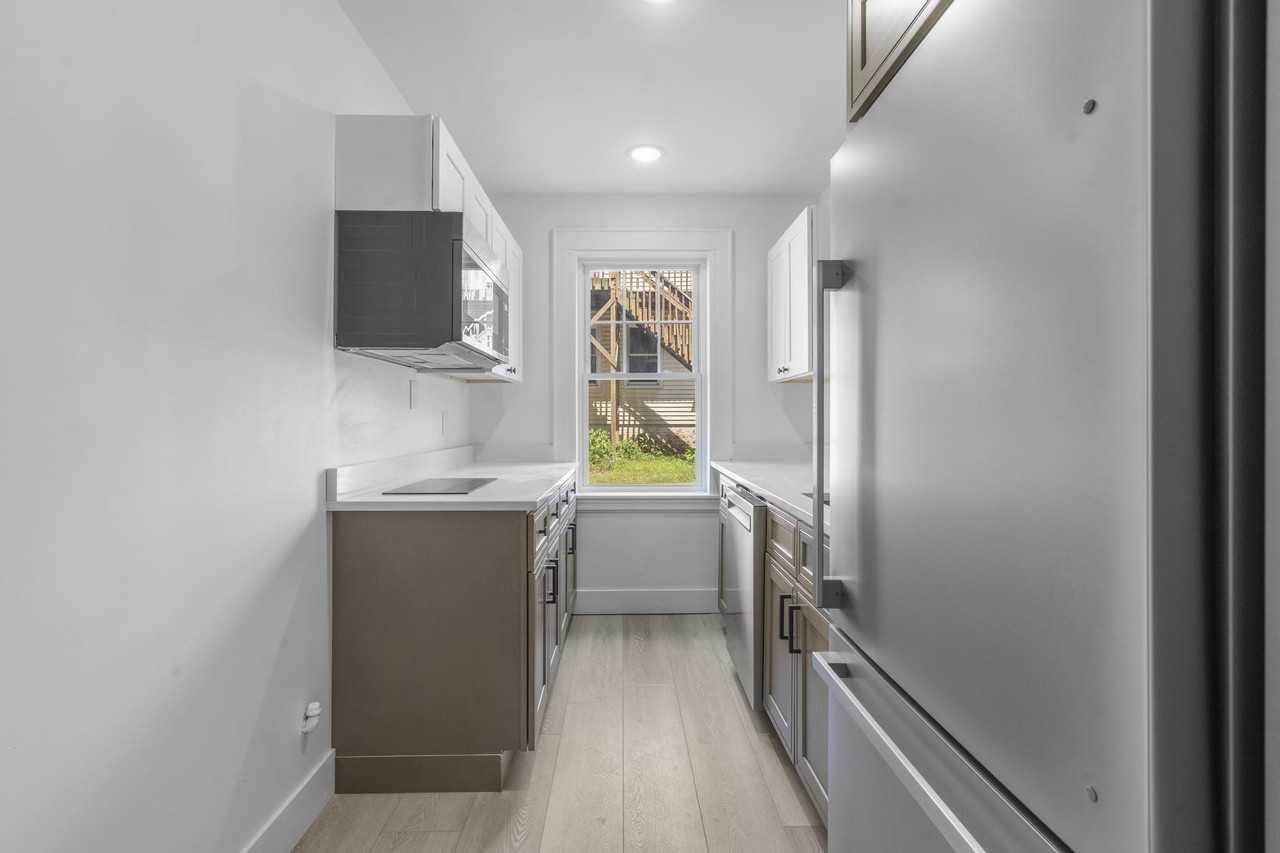 22 High St Apt A5 #A5 - Photo 3 of 23