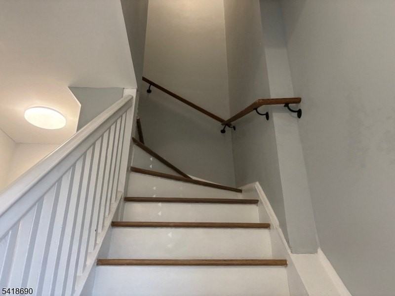 456 - 458 Harrison St #2 - Photo 4 of 17