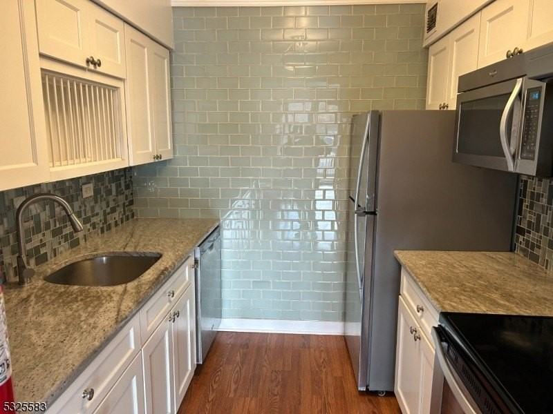 300 Main St #405 - Photo 3 of 15