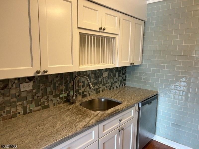 300 Main St #405 - Photo 5 of 15