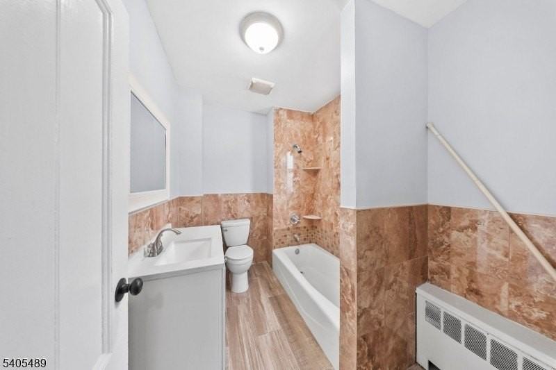 437 Morrissee Ave - Photo 6 of 24