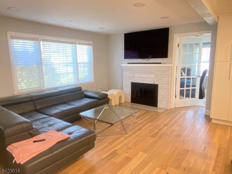 2352 Mountain Ave - Photo 2 of 20