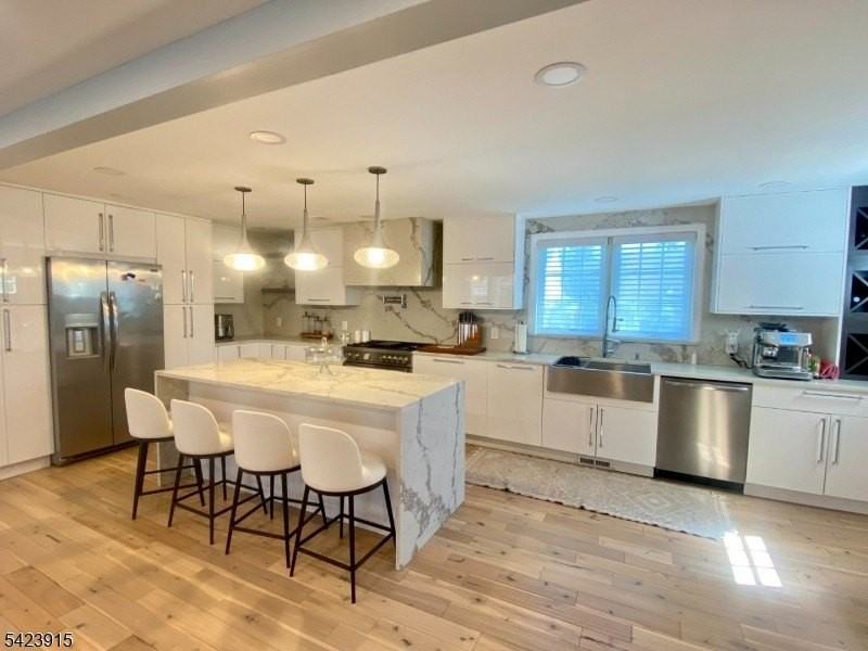 2352 Mountain Ave - Photo 5 of 20