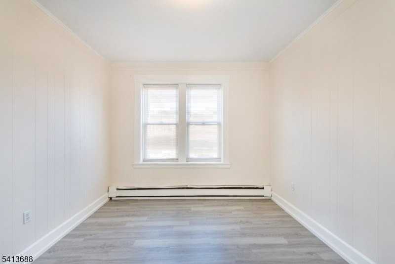 226 Franklin Ave #2R - Photo 3 of 24