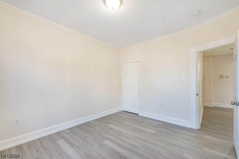 226 Franklin Ave #2R - Photo 5 of 24