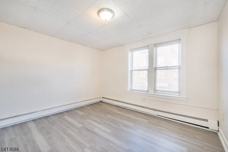 226 Franklin Ave #2R - Photo 6 of 24