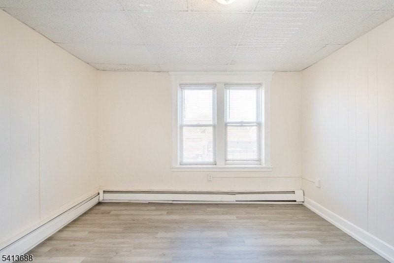 226 Franklin Ave #2R - Photo 7 of 24