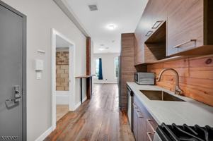 featured image of 180 Spring St