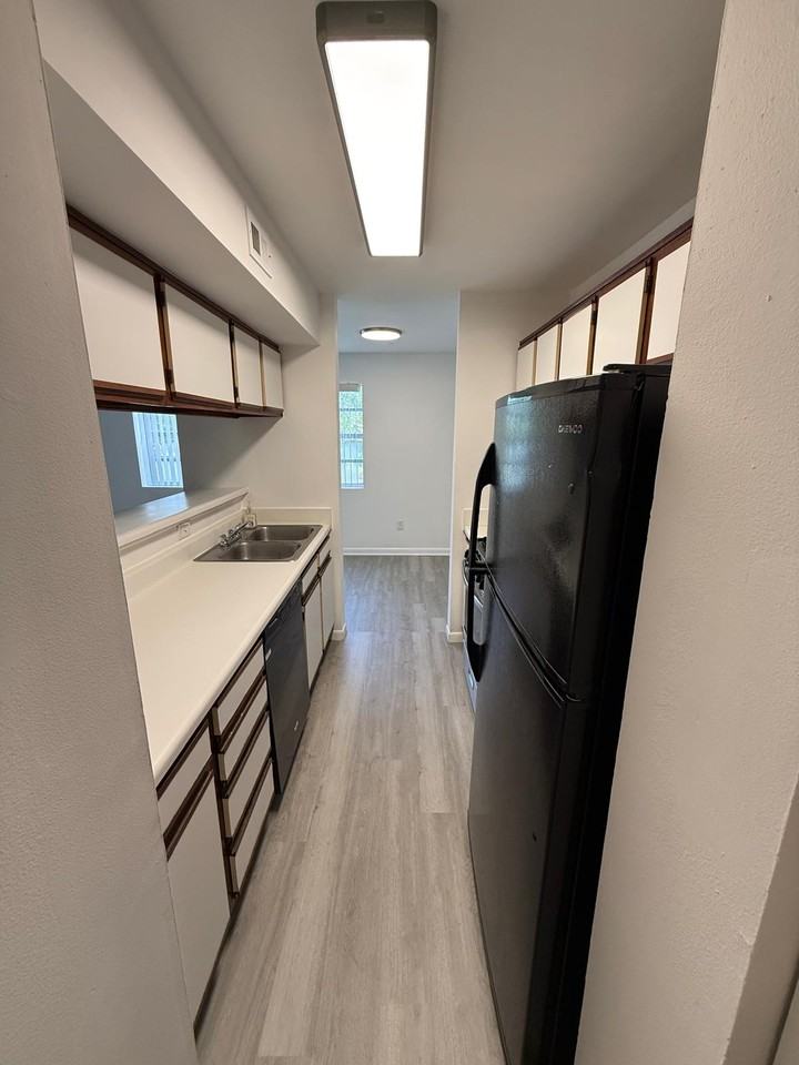 15285 Sw 107th Ln #214 - Photo 6 of 8
