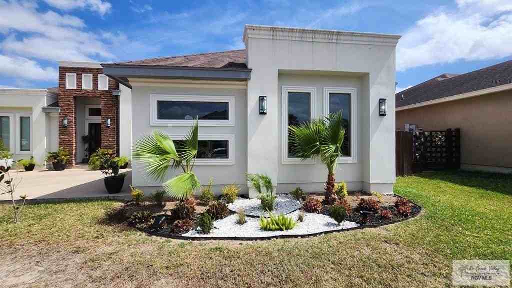 5921 Norma Pechero Ln - Photo 4 of 42