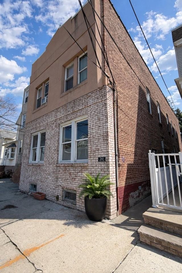 260 Prospect Ave #1F - Photo 2 of 7