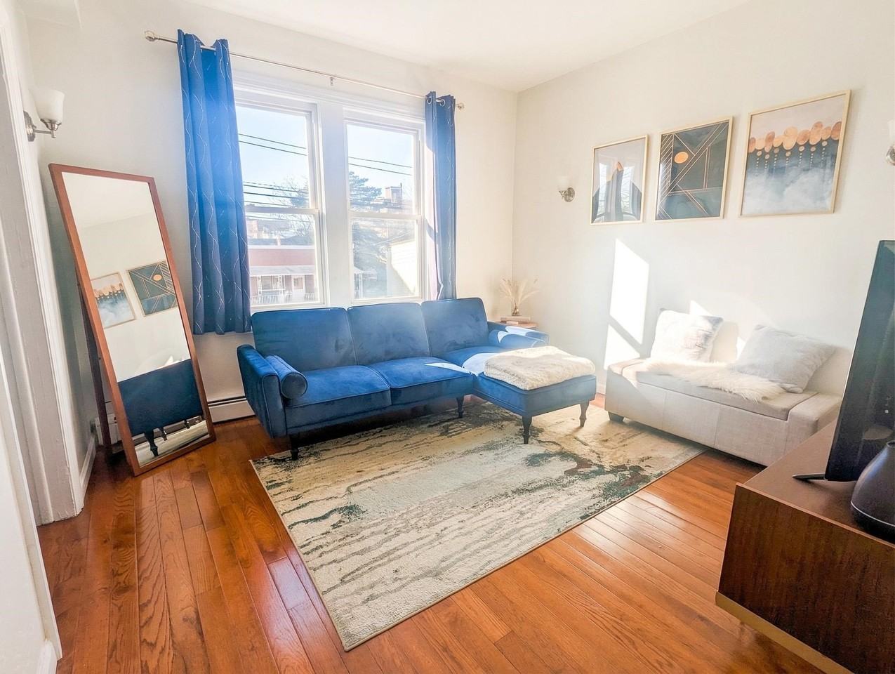 582 60th St - Photo 3 of 10